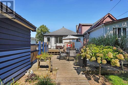 49 Briscoe Street W, London, ON - Outdoor With Deck Patio Veranda