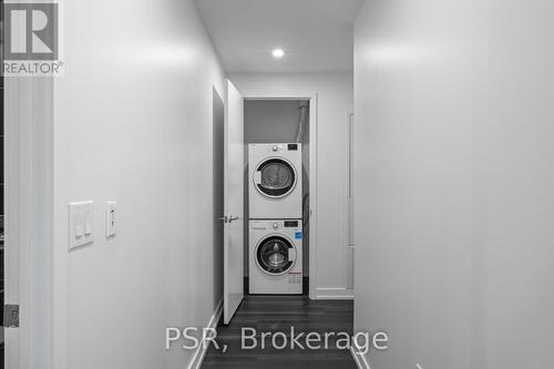 1410 - 25 Ordnance Street, Toronto, ON - Indoor Photo Showing Laundry Room