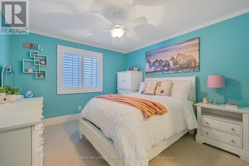 59 Leaden Hall Drive, East Gwillimbury, ON - Indoor Photo Showing Bedroom