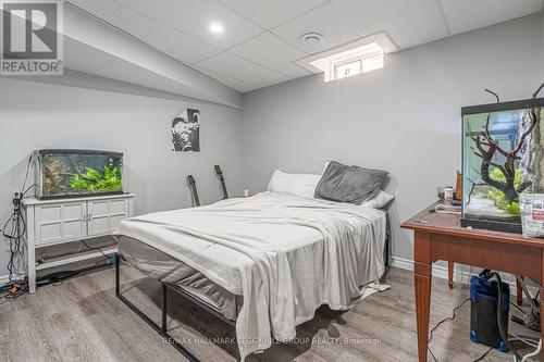 35 Royal Park Boulevard, Barrie, ON - Indoor Photo Showing Bedroom