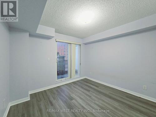 2035 - 3025 Finch Avenue W, Toronto, ON - Indoor Photo Showing Other Room