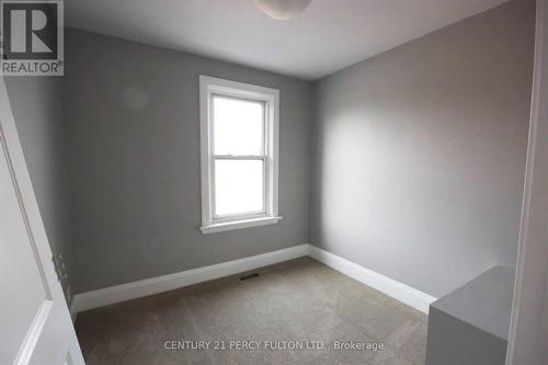 58 Burton Street, Hamilton, ON - Indoor Photo Showing Other Room