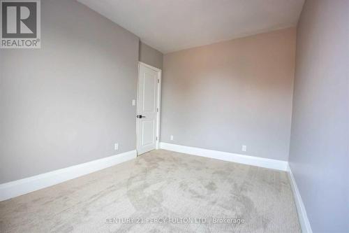 58 Burton Street, Hamilton, ON - Indoor Photo Showing Other Room