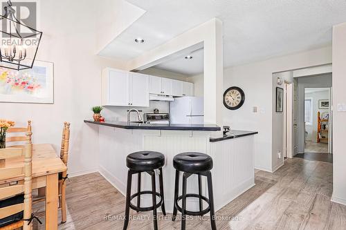 47 - 146 Settlers Way, Blue Mountains, ON - Indoor Photo Showing Kitchen