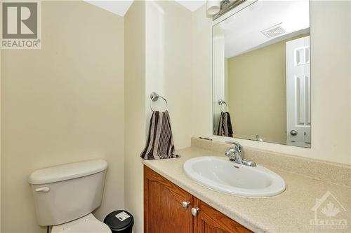 148 Paseo Private, Ottawa, ON - Indoor Photo Showing Bathroom