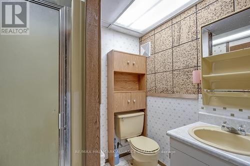 1311 Secord Avenue, Oakville, ON - Indoor Photo Showing Bathroom