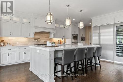 84 Old Ruby Lane, Puslinch, ON - Indoor Photo Showing Kitchen With Upgraded Kitchen