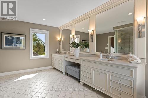 84 Old Ruby Lane, Puslinch, ON - Indoor Photo Showing Bathroom