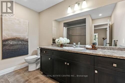 84 Old Ruby Lane, Puslinch, ON - Indoor Photo Showing Bathroom