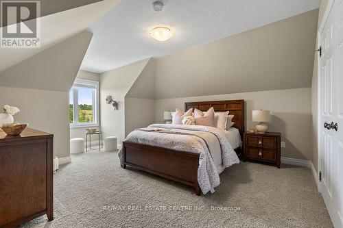 84 Old Ruby Lane, Puslinch, ON - Indoor Photo Showing Bedroom