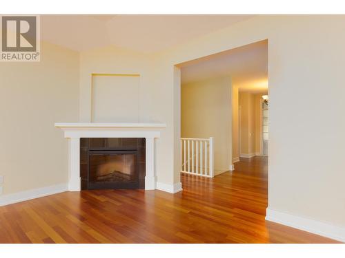 197 Terrace Hill Place, Kelowna, BC - Indoor Photo Showing Living Room With Fireplace