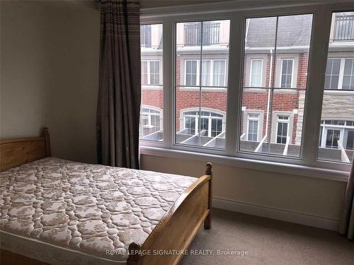 133B Finch Ave E, Toronto, ON - Indoor Photo Showing Bedroom