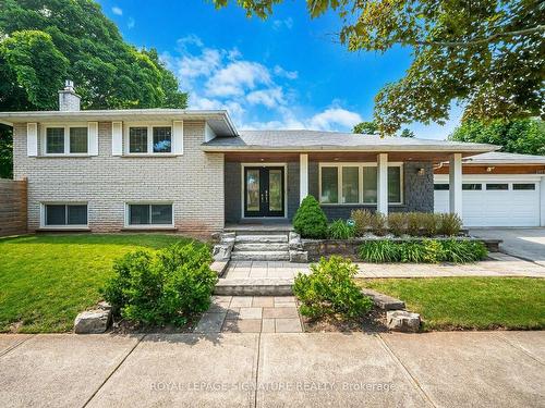 2497 Wyatt St, Oakville, ON - Outdoor With Facade