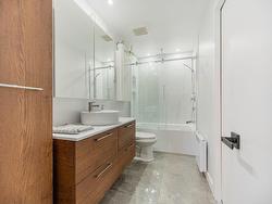 Ensuite bathroom - 