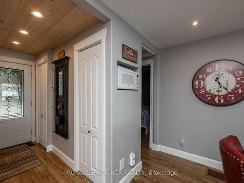 173 Macdonalds Rd, Grey Highlands, ON - Indoor Photo Showing Other Room