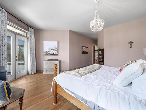 1405 Miller Rd, Merritt, BC - Indoor Photo Showing Bedroom