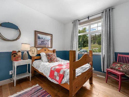 1405 Miller Rd, Merritt, BC - Indoor Photo Showing Bedroom