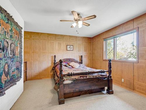 7480 West Subdivision Road, Clinton, BC - Indoor Photo Showing Bedroom