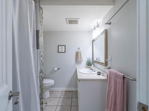 538 Linden Ave, Kamloops, BC - Indoor Photo Showing Bathroom