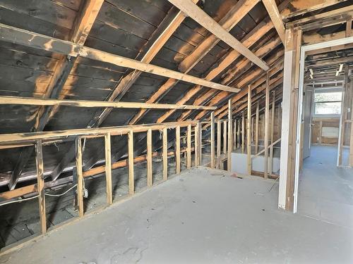 1768 Parkcrest Ave, Kamloops, BC - Indoor Photo Showing Basement