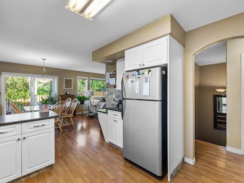 119 Fernie Place, Kamloops, BC - Indoor Photo Showing Kitchen