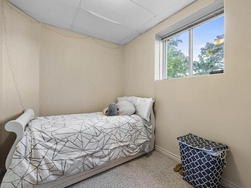 119 Fernie Place, Kamloops, BC - Indoor Photo Showing Bedroom