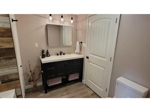 265 Guru Nanak Place, Clearwater, BC - Indoor Photo Showing Bathroom