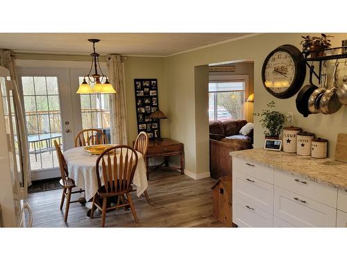 265 Guru Nanak Place, Clearwater, BC - Indoor Photo Showing Dining Room