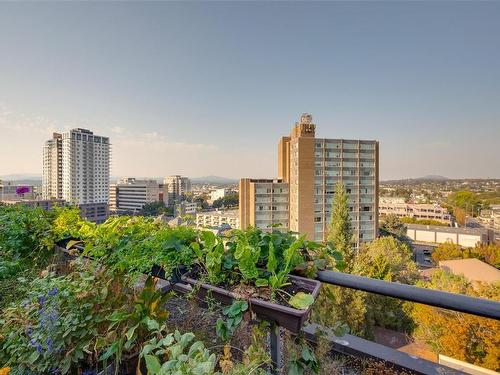 409-1630 Quadra St, Victoria, BC - Outdoor With View