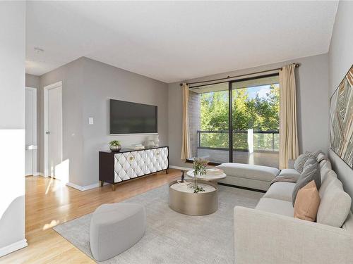 409-1630 Quadra St, Victoria, BC - Indoor Photo Showing Living Room