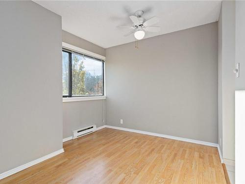 409-1630 Quadra St, Victoria, BC - Indoor Photo Showing Other Room