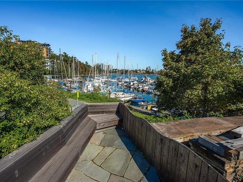 485 Head St, Esquimalt, BC 