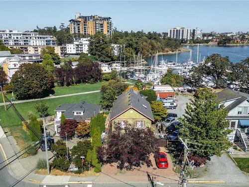 485 Head St, Esquimalt, BC 