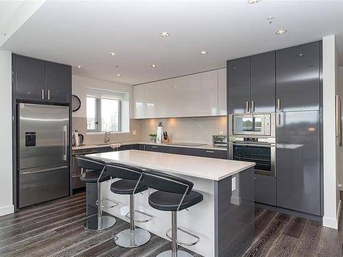 1004-838 Broughton St, Victoria, BC - Indoor Photo Showing Kitchen With Upgraded Kitchen