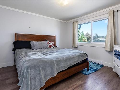 A-2350 Willemar Ave, Courtenay, BC - Indoor Photo Showing Bedroom