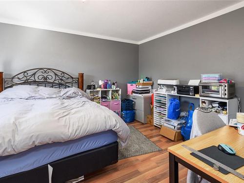 A-2350 Willemar Ave, Courtenay, BC - Indoor Photo Showing Bedroom