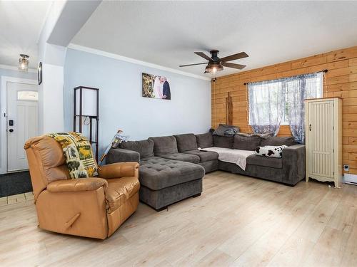 A-2350 Willemar Ave, Courtenay, BC - Indoor Photo Showing Living Room