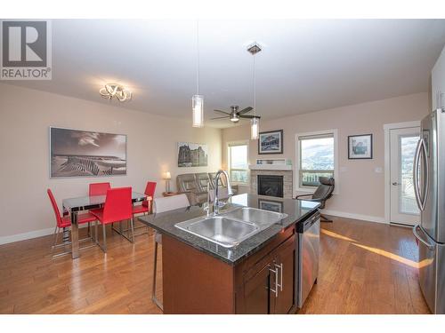 4505 Bellevue Drive, Vernon, BC - Indoor Photo Showing Kitchen With Double Sink