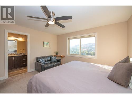 4505 Bellevue Drive, Vernon, BC - Indoor Photo Showing Bedroom