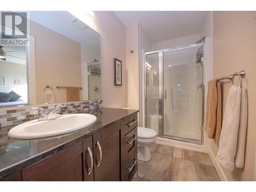 4505 Bellevue Drive, Vernon, BC - Indoor Photo Showing Bathroom