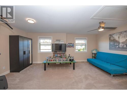 4505 Bellevue Drive, Vernon, BC - Indoor Photo Showing Bedroom