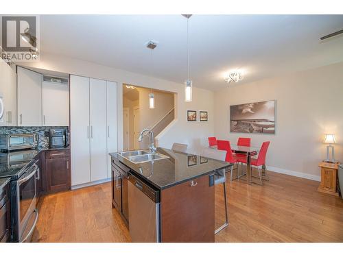 4505 Bellevue Drive, Vernon, BC - Indoor Photo Showing Kitchen With Double Sink