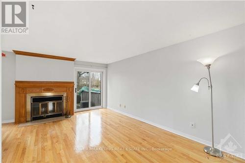 1904 Summerfields Crescent, Ottawa, ON - Indoor Photo Showing Living Room With Fireplace