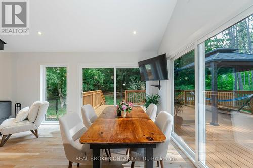 4133 Conc 12 Sunnidale Road, Clearview, ON - Indoor Photo Showing Dining Room