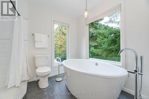 4133 Conc 12 Sunnidale Road, Clearview, ON - Indoor Photo Showing Bathroom