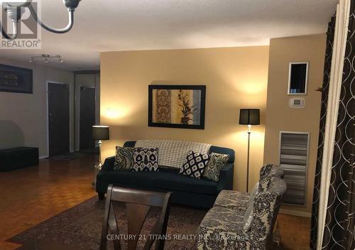 907 - 301 Prudential Drive, Toronto, ON - Indoor Photo Showing Living Room