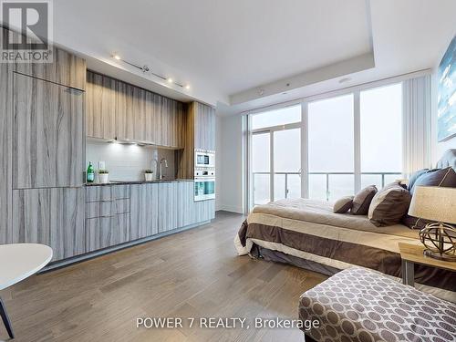 3010 - 955 Bay Street, Toronto, ON - Indoor Photo Showing Bedroom