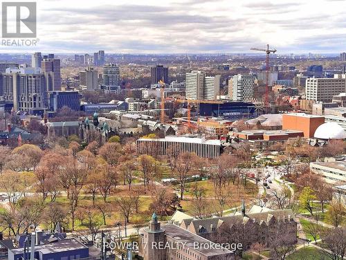 3010 - 955 Bay Street, Toronto, ON - Outdoor With View