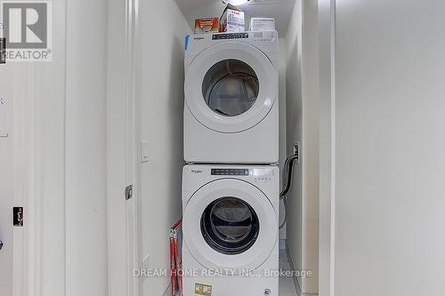 1717 - 330 Richmond Street W, Toronto, ON - Indoor Photo Showing Laundry Room