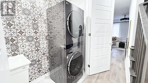 69 Melmar Street, Brampton, ON - Indoor Photo Showing Laundry Room